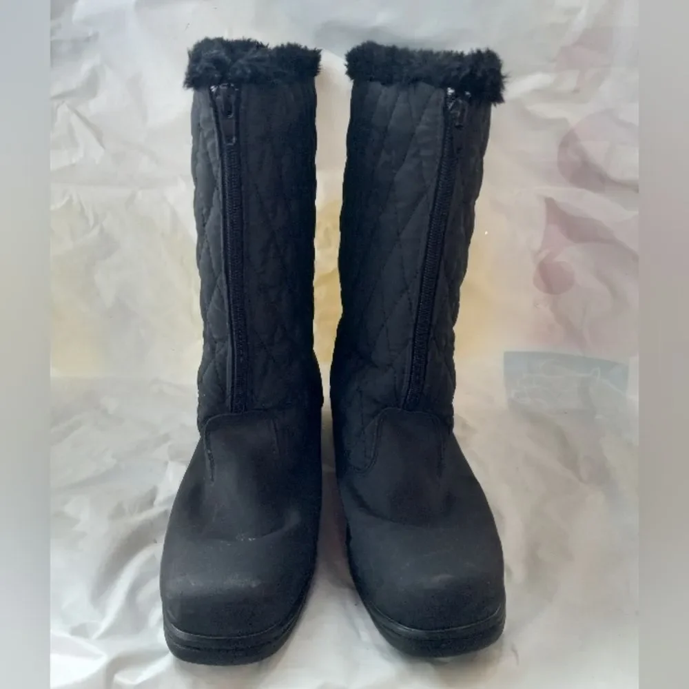 Weatherproof Women's Quilted Black Boots Faux Fur Size 9M